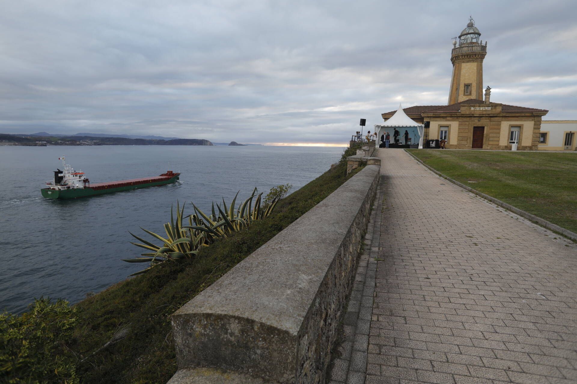 El Faro de Avilés celebra su 160º aniversario