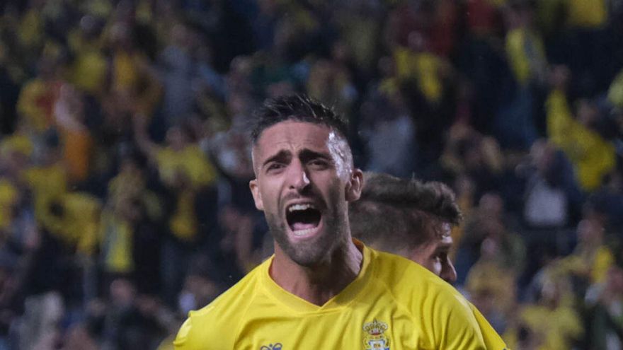 Pejiño, first big scorer in a League derby, is ordered