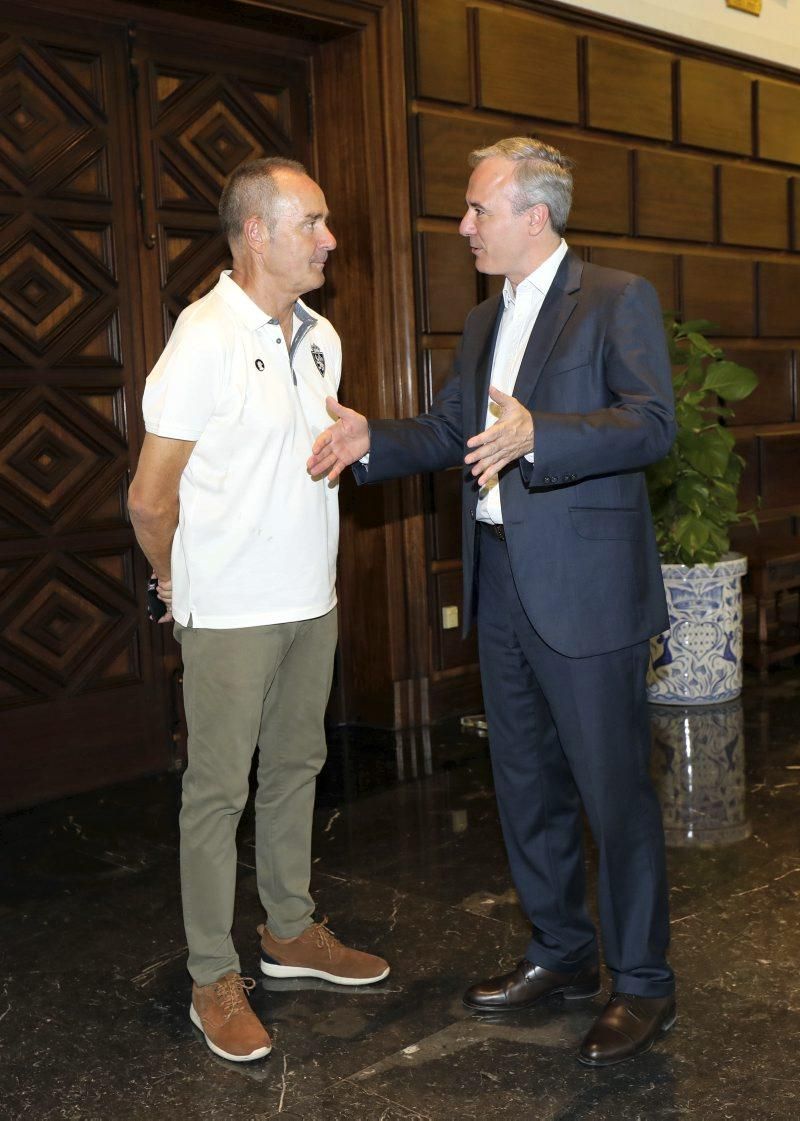 El Real Zaragoza en la Basílica del Pilar y en el Ayuntamiento de Zaragoza