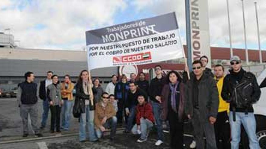 Los ex trabajadores de Monprint esperan que la nueva empresa cuente con ellos