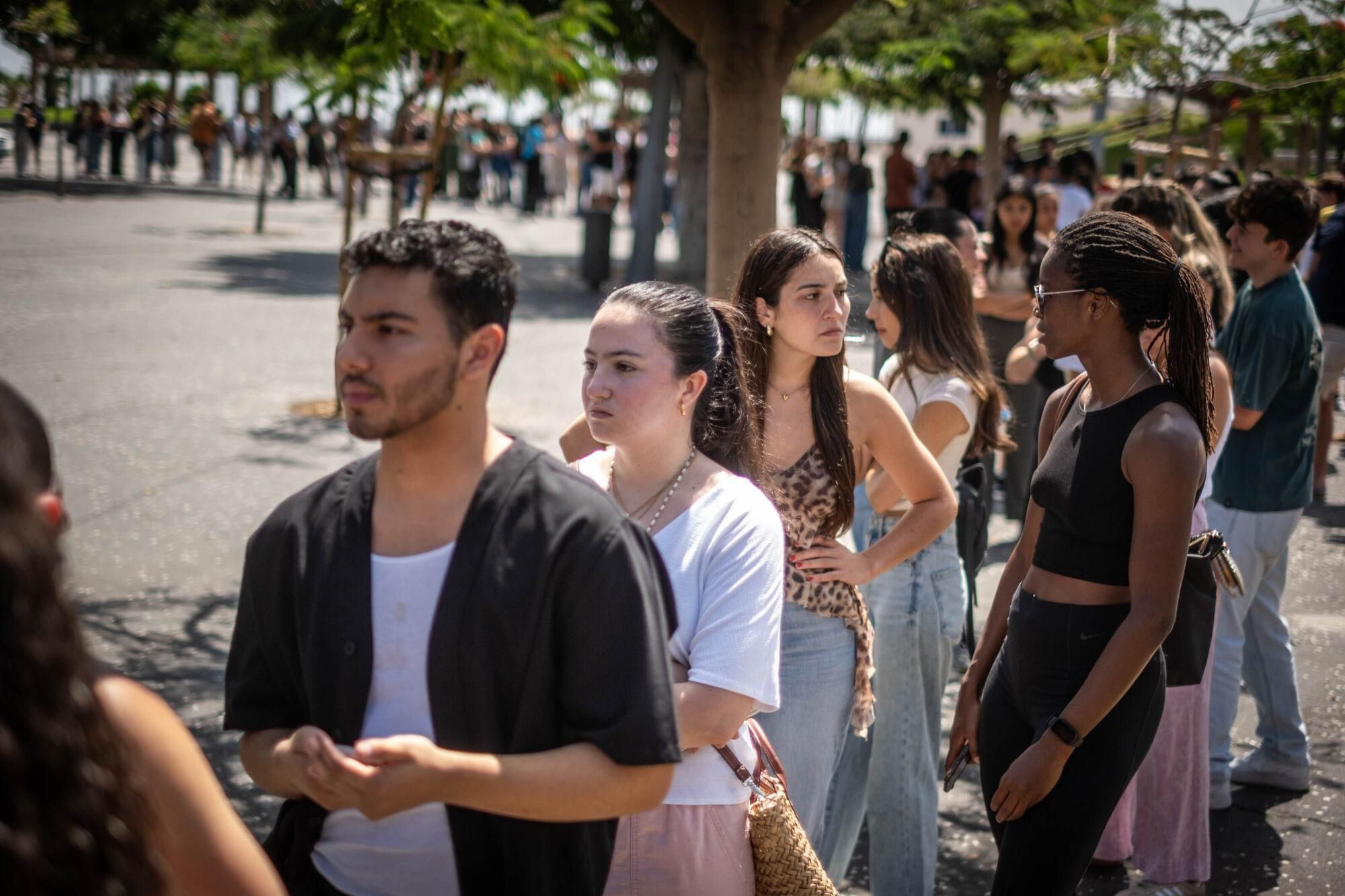 Casting multitudinario y especia  para reclutar 500 personas para el Cook Music Festival.