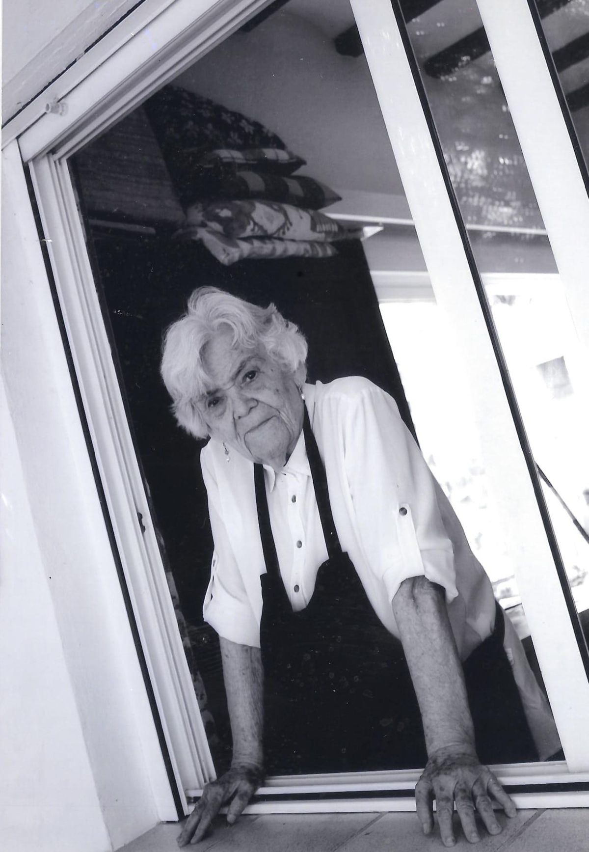 Lola Peiró años después de su jubilación