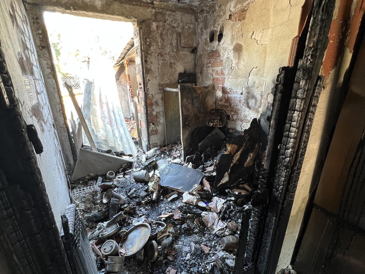 La casa dels sogres de Clara Oliveres després de l'incendi
