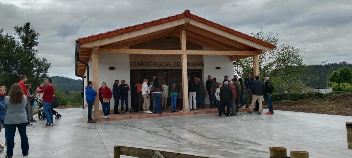 La inauguración del centro social de San Juan de Villapañada, en imágenes
