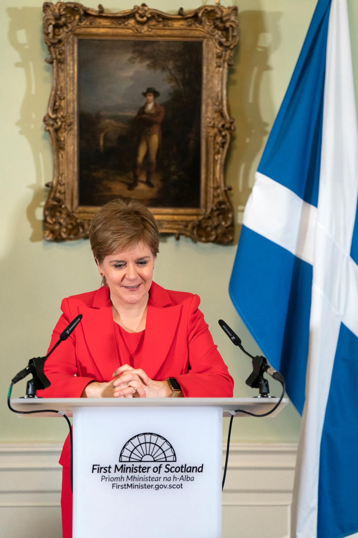 Nicola Sturgeon, ministra principal de Escocia, anuncia por sorpresa su dimisión