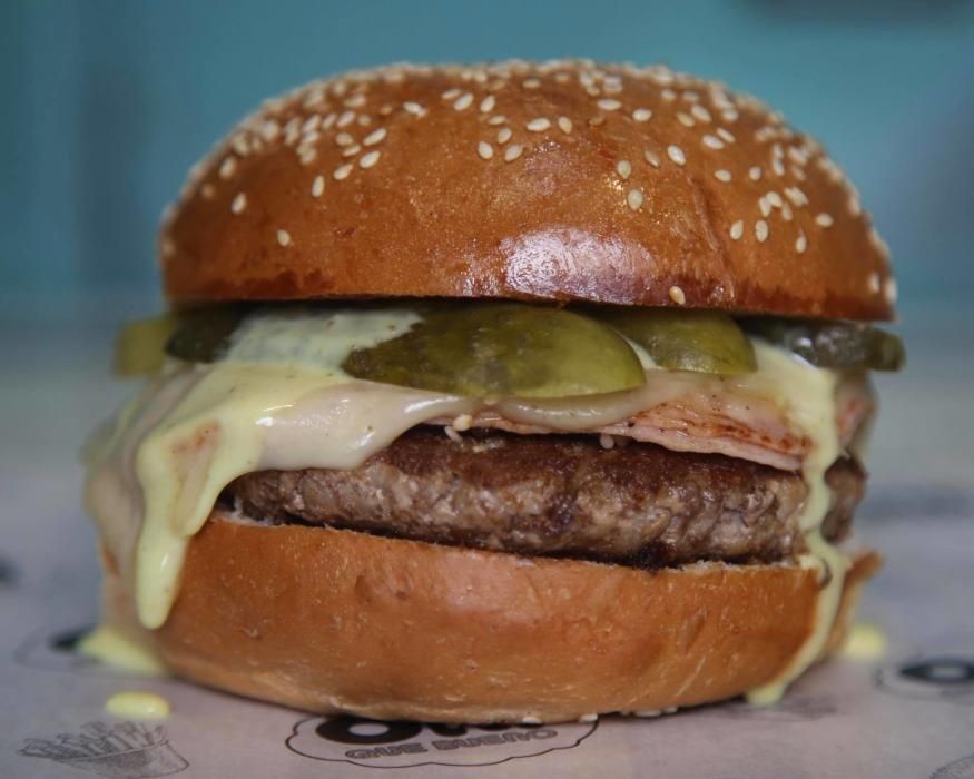 La mejor hamburguesa de queso de Canarias se despacha en Gran Canaria.