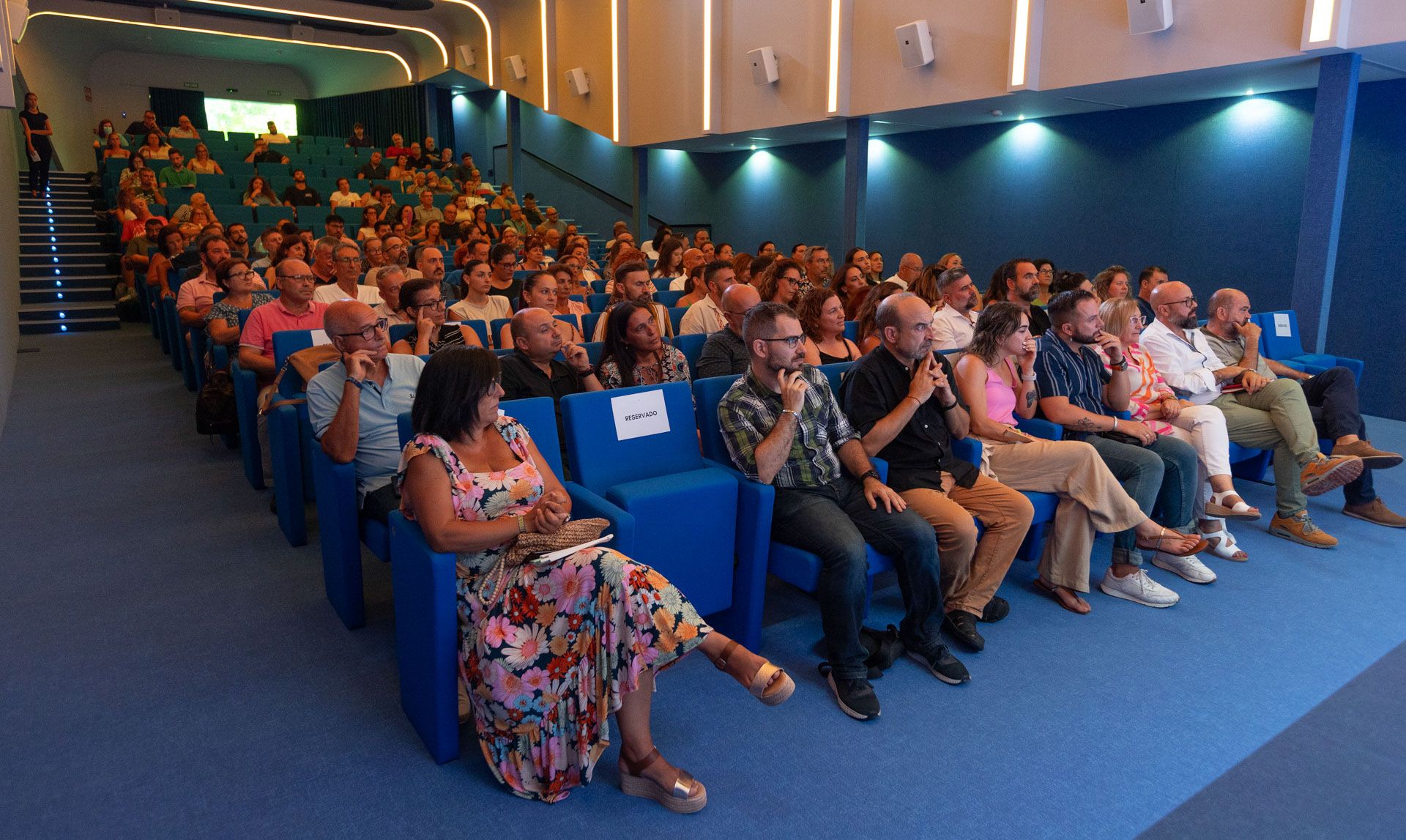 Los candidatos a presidir la Federación de Hogueras debaten en el Club Información