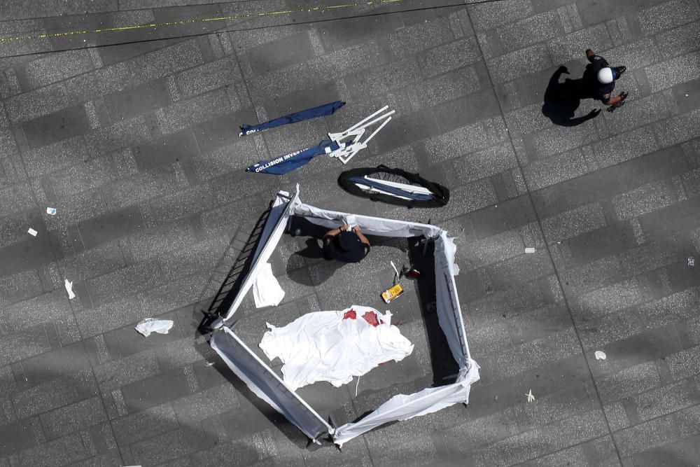 Un coche atropella a una multitud en Times Square