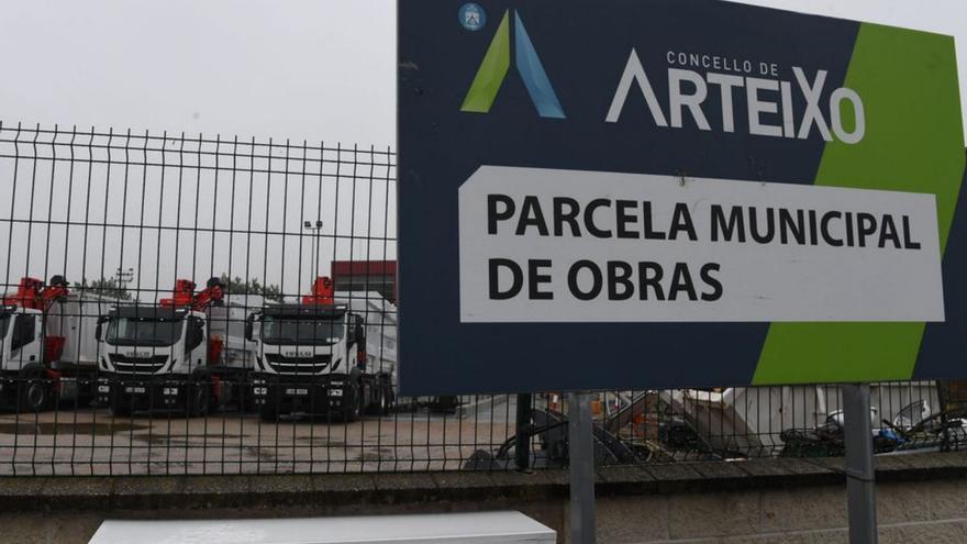 Parcela Municipal de Obras de Sabón. | // VÍCTOR ECHAVE