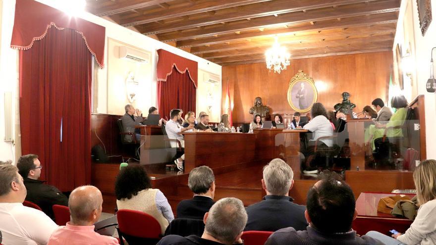 El Pleno de Montilla insta a la Junta a cumplir el acuerdo para dividir el área sanitaria