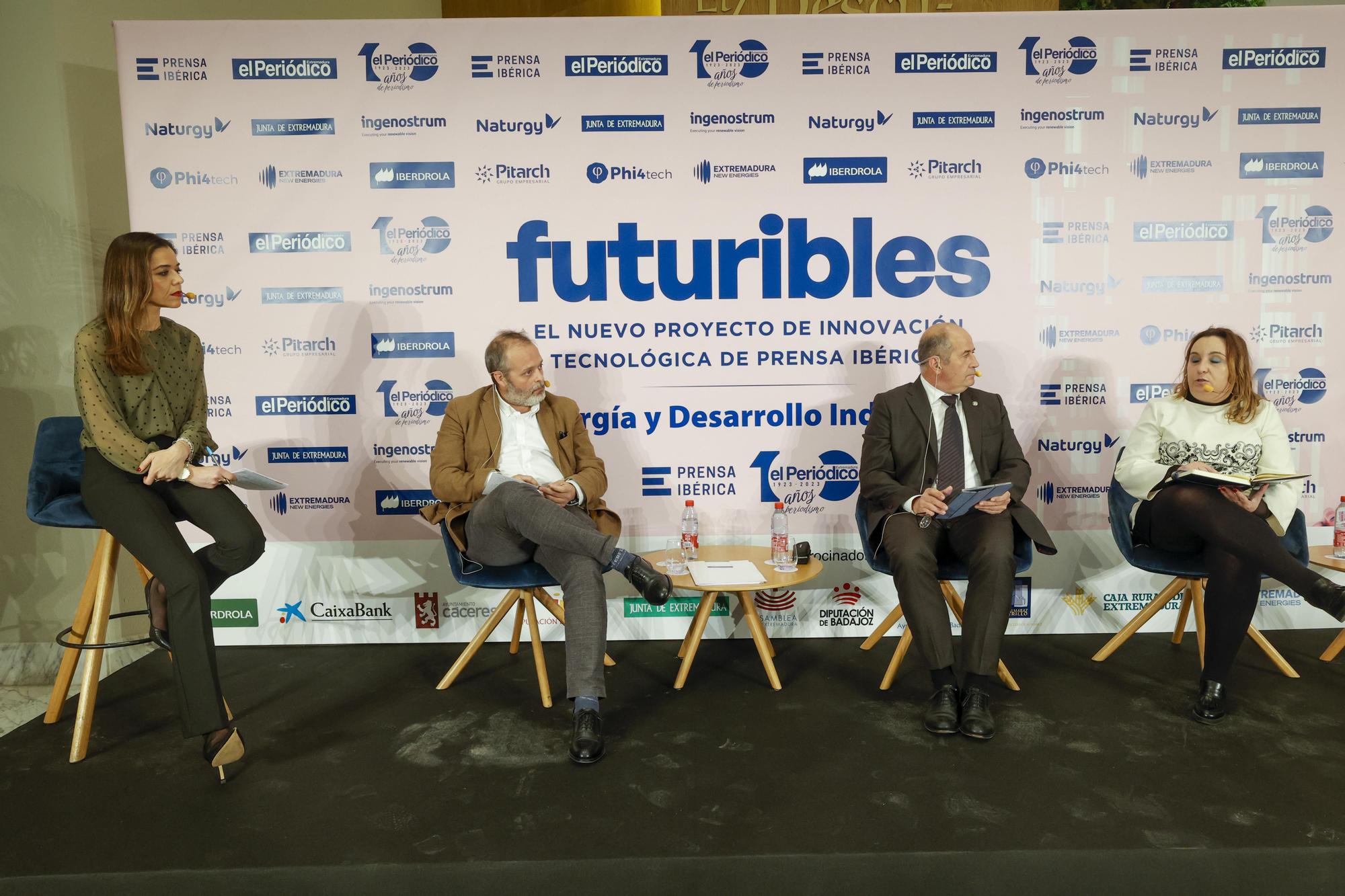 GALERÍA | Las imágenes de Futuribles Extremadura 'Energía y desarrollo industrial'