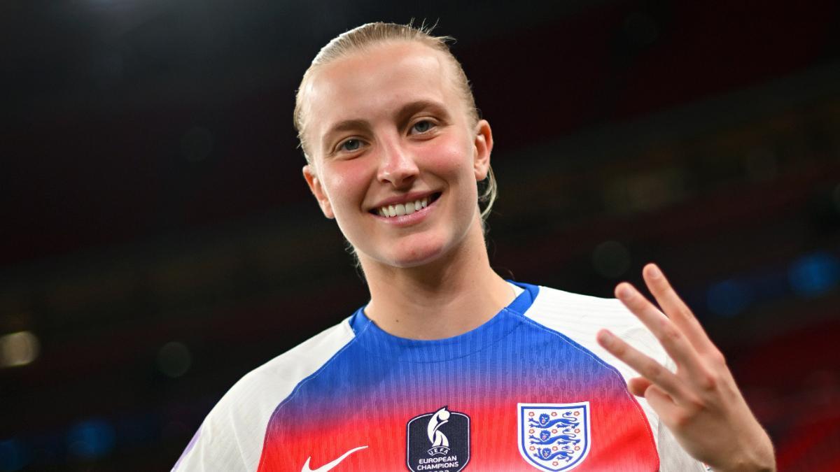 Aggie Beever Jones con Inglaterra