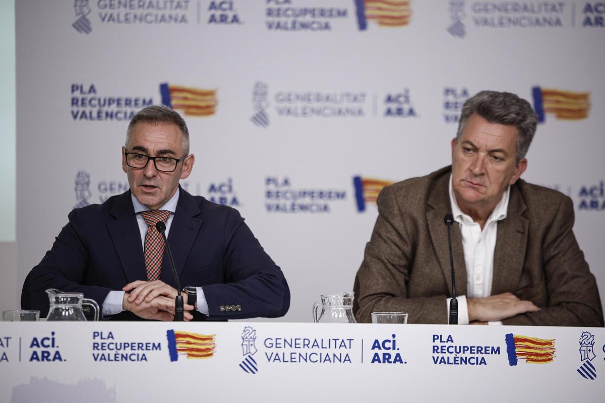 Miguel Barrachina y Vicente Martínez Mus, comparecen tras el pleno del Consell del 12 de diciembre de 2025.