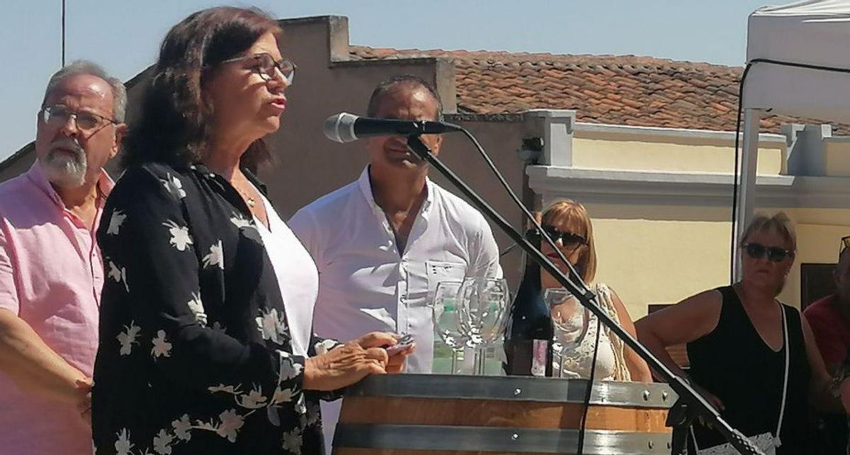 Lucía Méndez declama su pregón. | Carlos Funcia