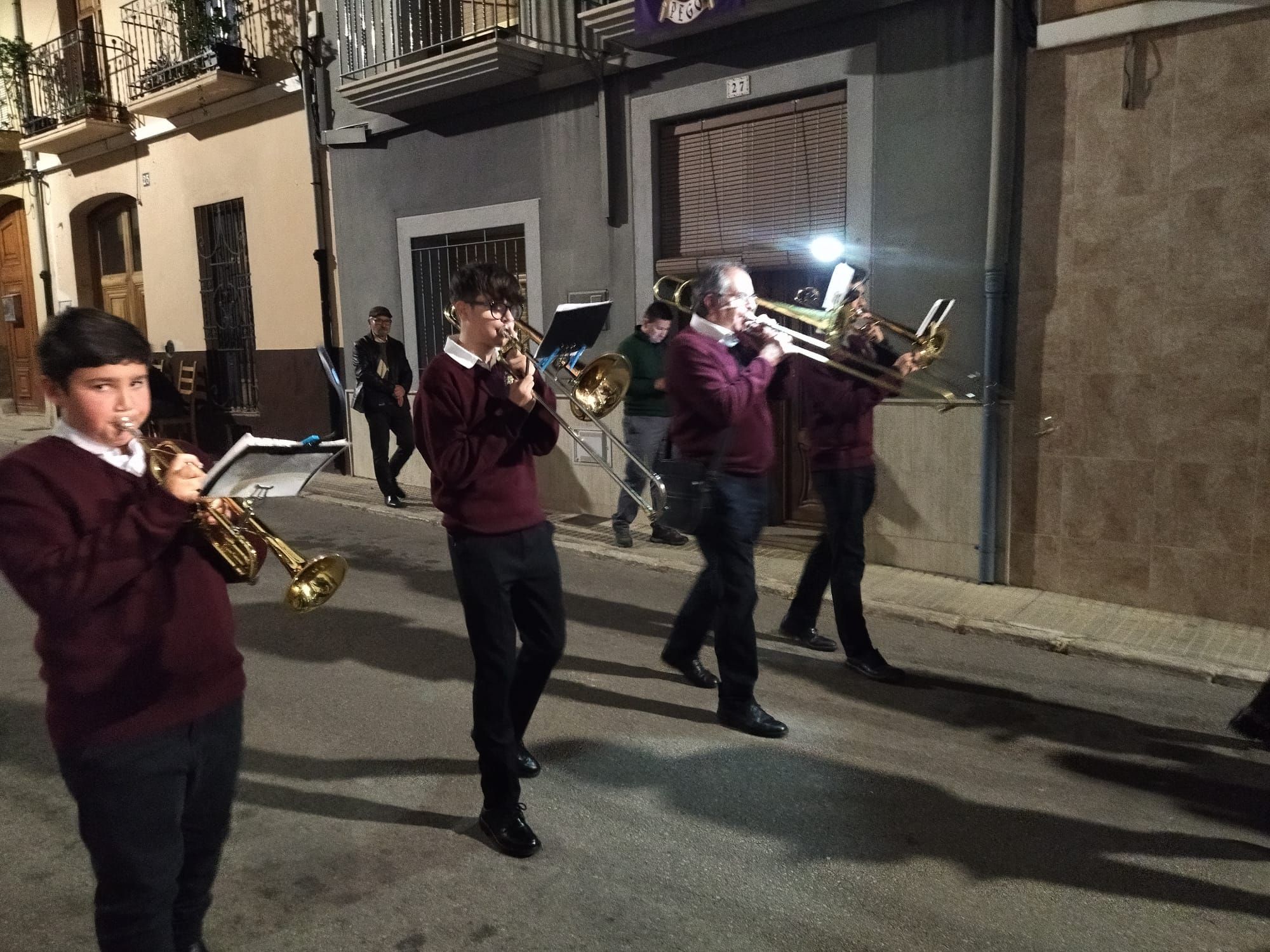 Devoción en Pego en la procesión de la Pasión de Jesús