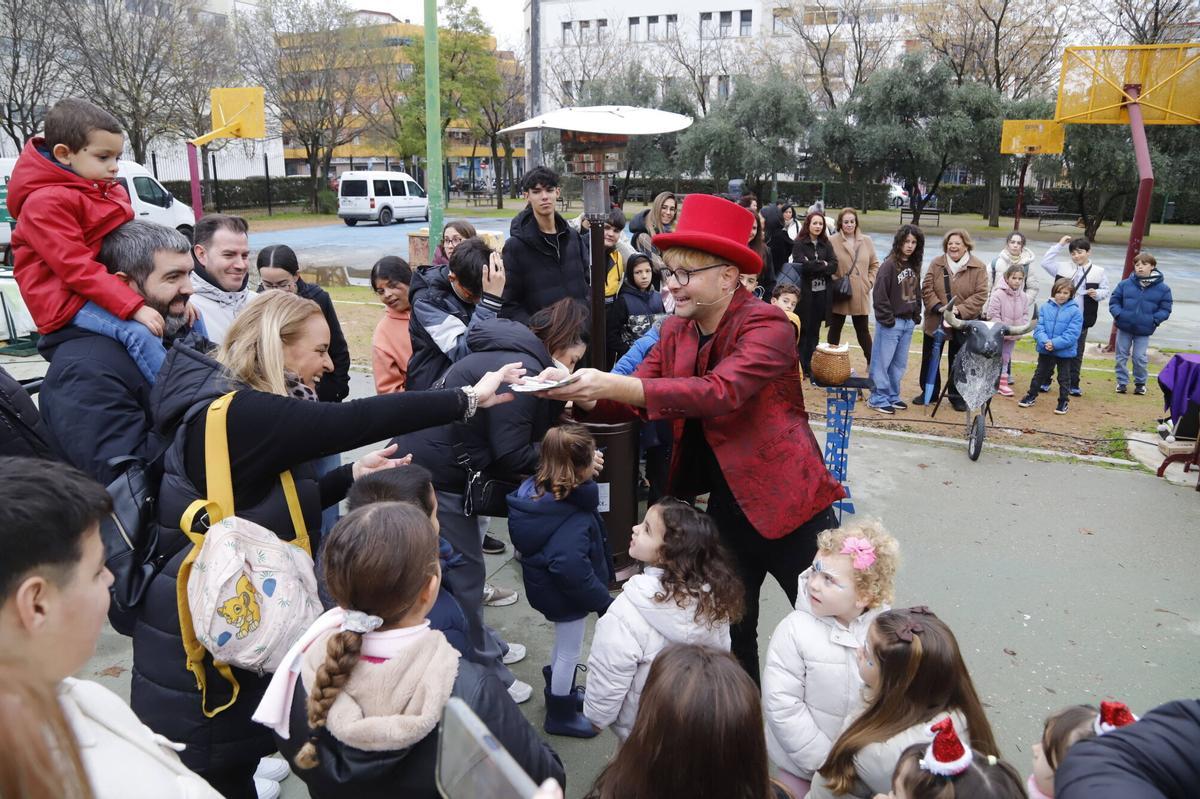 A.J.González Córdoba Zambomba en La Viñuela comercio Tetubbies