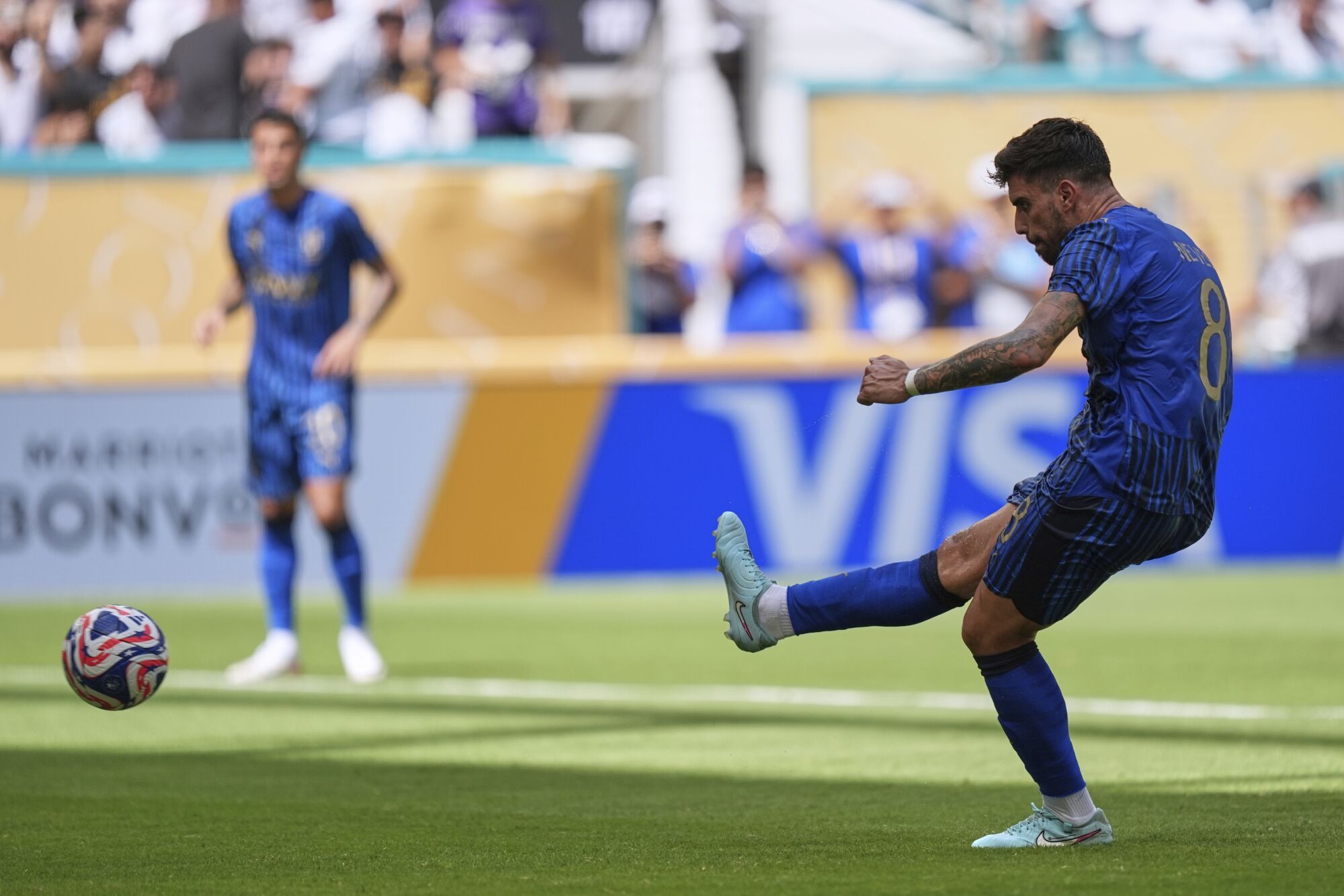 Al-Hilal's Rúben Neves scores his side's opening goal on a penalty kick during the Club World Cup group H soccer match between Real Madrid and Al Hilal in Miami Gardens, Fla., Wednesday, June 18, 2025. (AP Photo/Rebecca Blackwell)