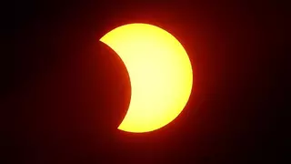 Guía para disfrutar del eclipse solar del 29 de marzo, el primero de una temporada irrepetible en España