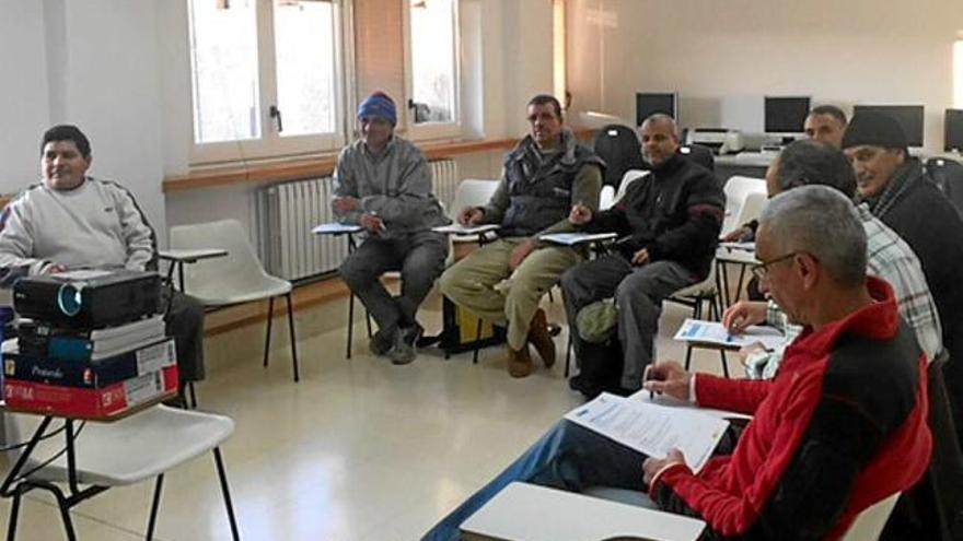 Les persones que s&#039;han acollit al programa també reben formació