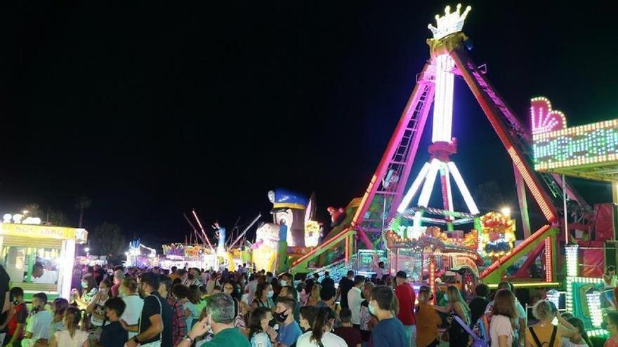 La Cala del Moral vive su feria hasta el domingo