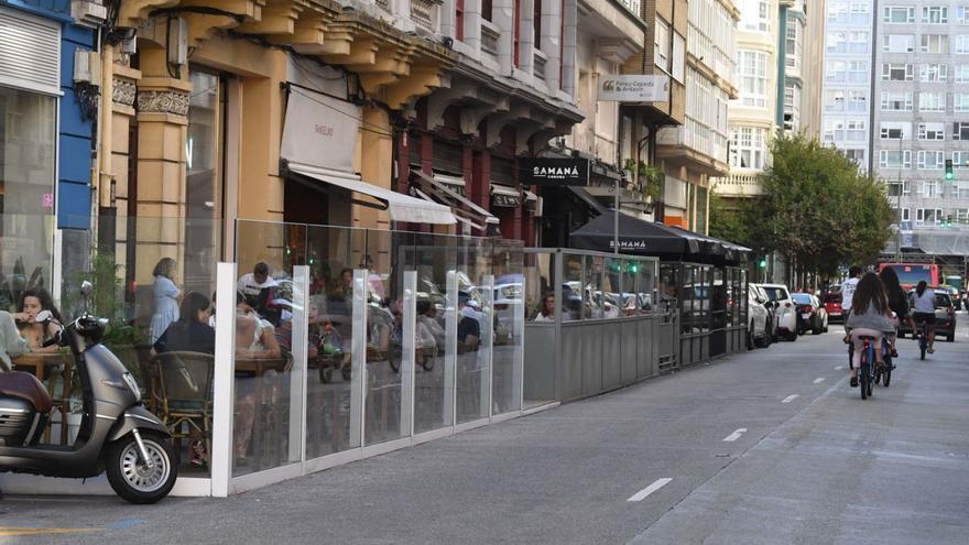 La hostelería de A Coruña sobre las terrazas en plazas de aparcamiento: “Han venido para quedarse”