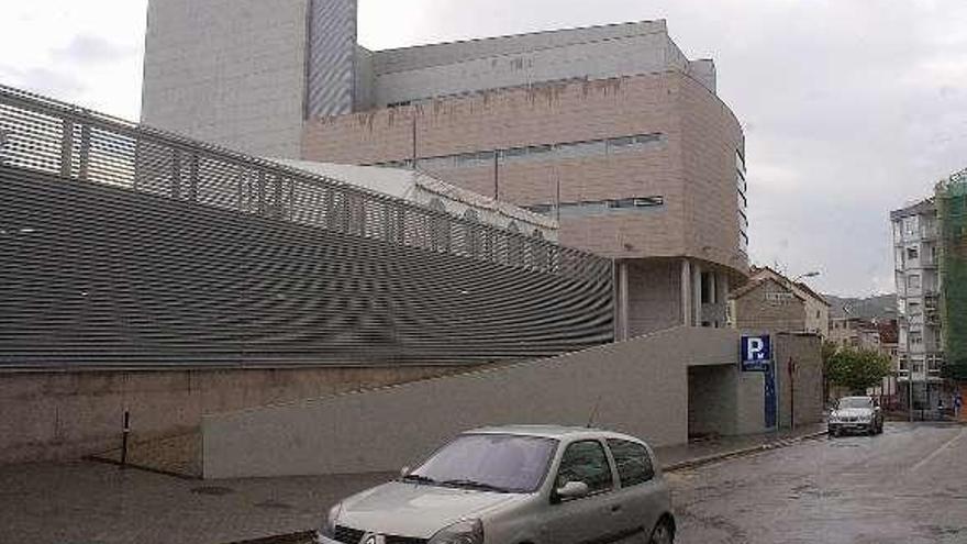 Entrada del parking del Auditorio Municipal. // Iñaki Osorio