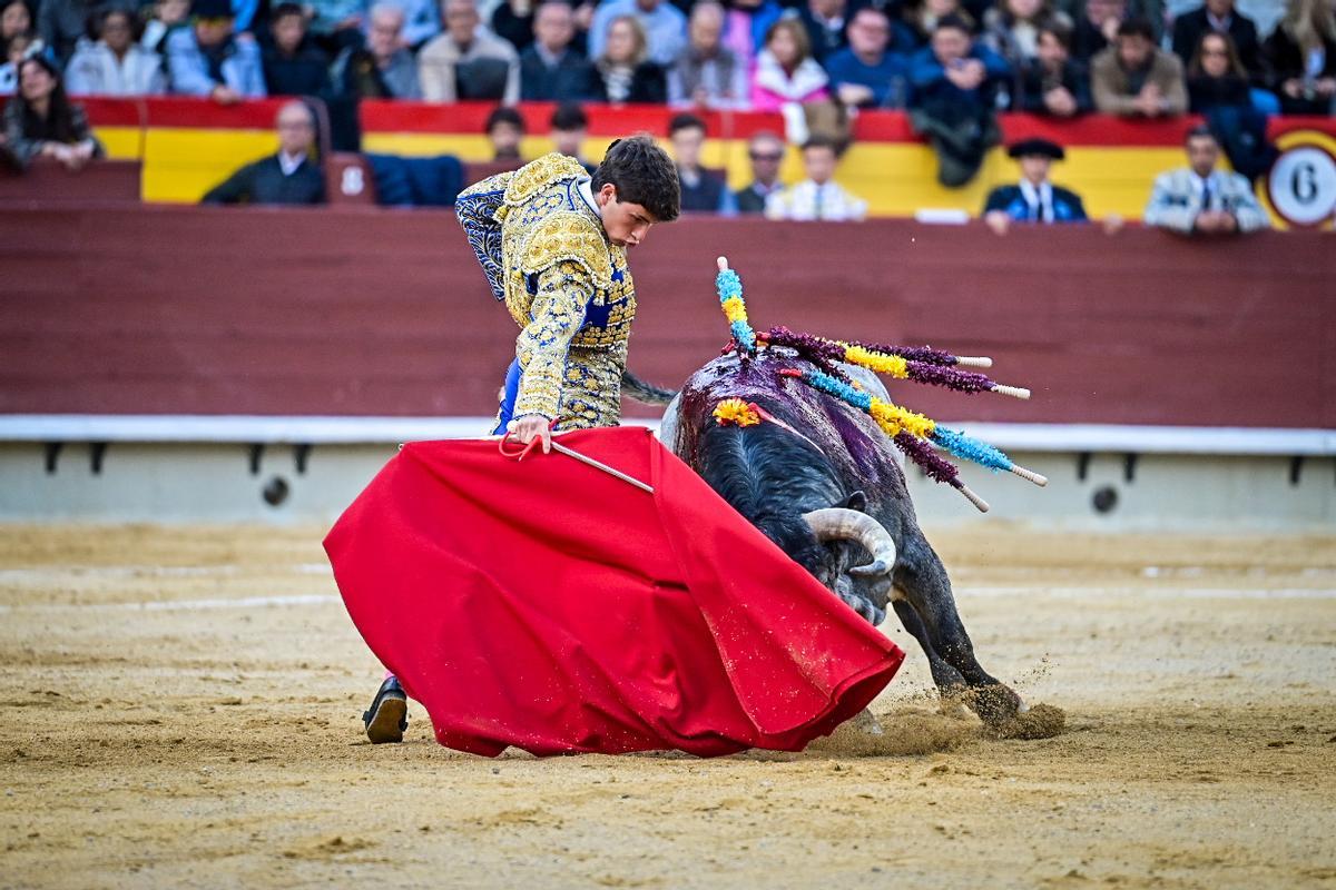 Primera jornada de la feria taurina de la Magdalena, en imágenes