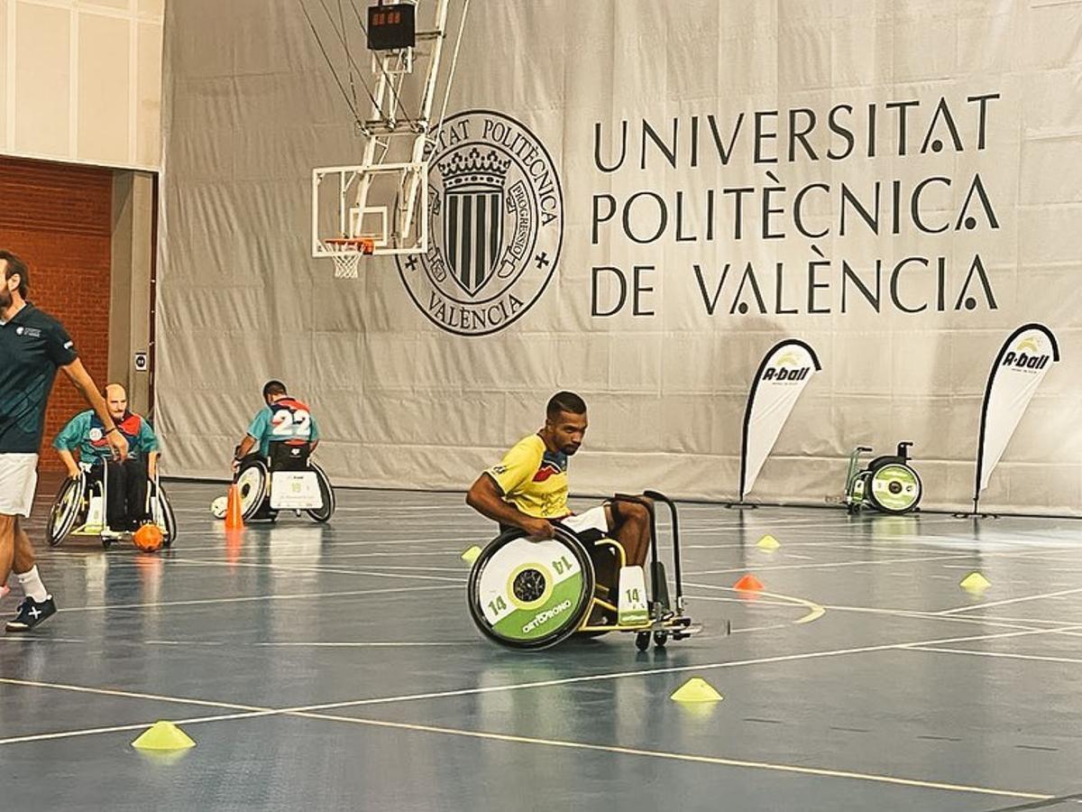 La Universitat Politècnica de València cuenta con más de 51.00m2 de instalaciones deportivas.