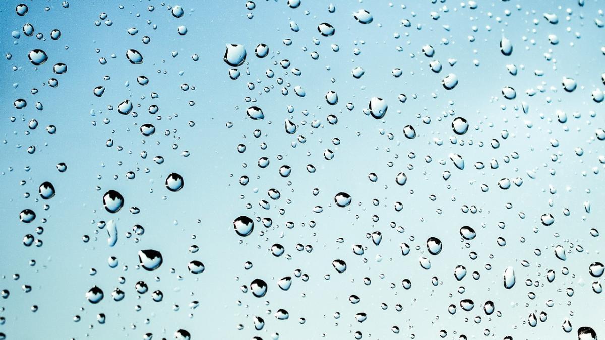 Pequeñas gotas de agua suspendidas en la atmósfera podrían haber propiciado el origen de la vida en la Tierra primitiva.