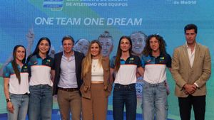 (I-D) Las atletas Paula Sevilla y Eva Santidrián; el director general de Deportes de la Comunidad de Madrid,  Alberto Tomé; la concejala de Deportes del Ayuntamiento de Madrid, Sonia Cea, las atletas Blanca Hervás y Daniela Fra, y el presidente de la Real Federación Española de Atletismo, Raúl Chapado, posan durante una rueda de prensa para presentar de forma oficial el Campeonato de Europa de Selecciones de Madrid 2025, en el Ayuntamiento de Madrid, a 26 de mayo de 2025, en Madrid (España). Durante el acto, se han conocido los detalles del Campeonato de Europa de Selecciones que se celebrará el próximo mes de junio en el Estadio de Vallehermoso y convierte a Madrid en el foco del atletismo europeo. 26 MAYO 2025;SELECCIONES;EUROPA;CAMPEONATO;MADRID Matias Chiofalo / Europa Press 26/05/2025. ALBERTO  TOMÉ;BLANCA HERVÁS;DANIELA FRA;EVA SANTIDRIÁN;PAULA  SEVILLA;RAÚL  CHAPADO;SONIA CEA;Matias Chiofalo;