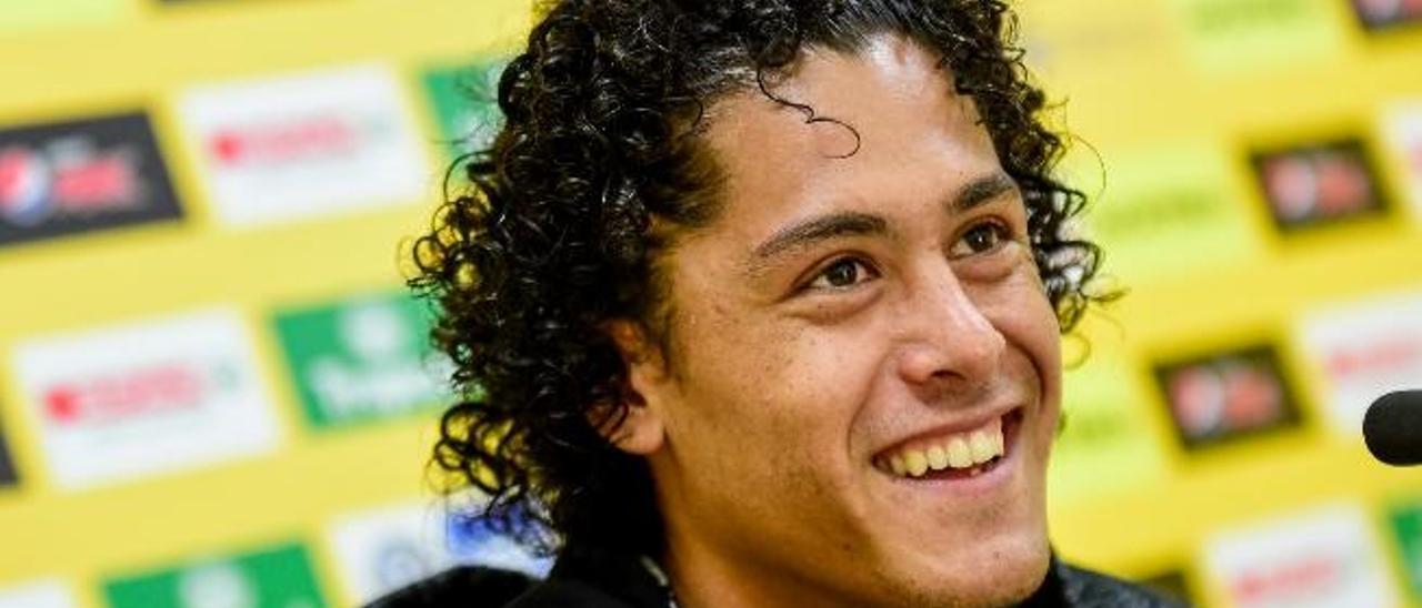 Mauricio Lemos.