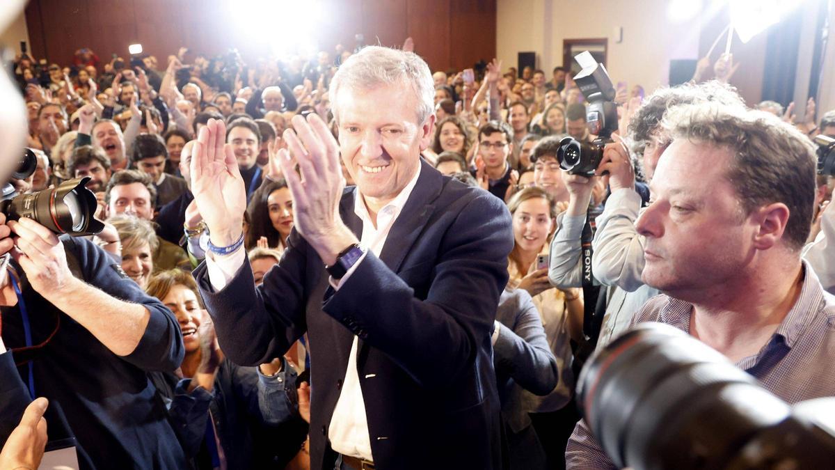 Rueda obtiene una rotunda mayoría absoluta y el PP gobernará Galicia cuatro años más