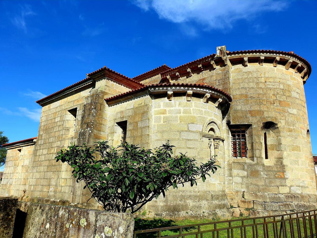 La iglesia de San Salvador de Coruxo.