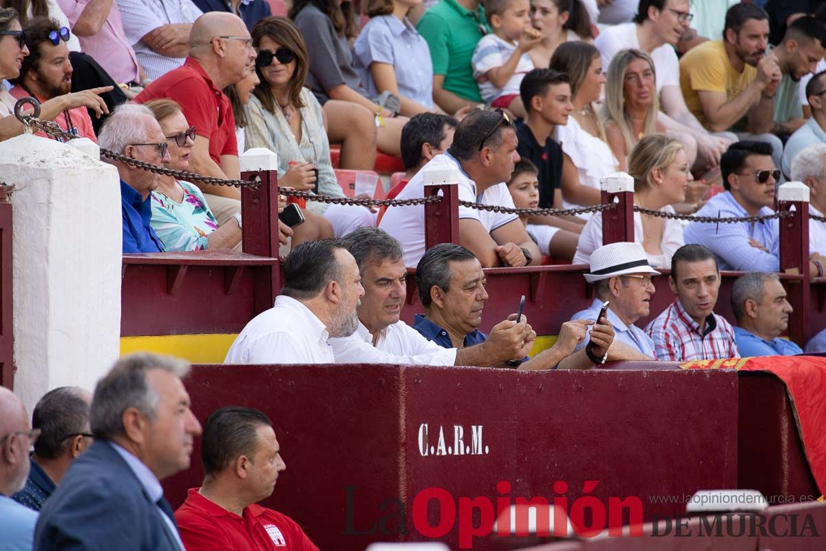 Así se vivió en los graderías la primera novillada de la Feria de Murcia