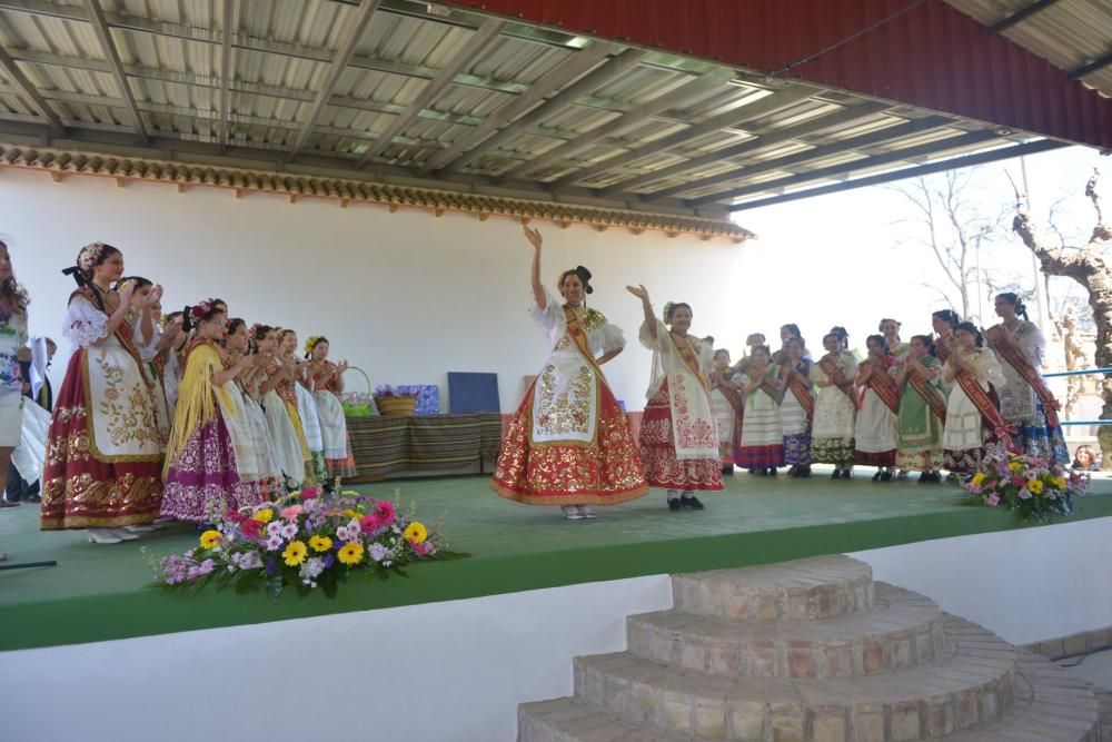 La Federación de Peñas despide a sus reinas de la huerta 2015