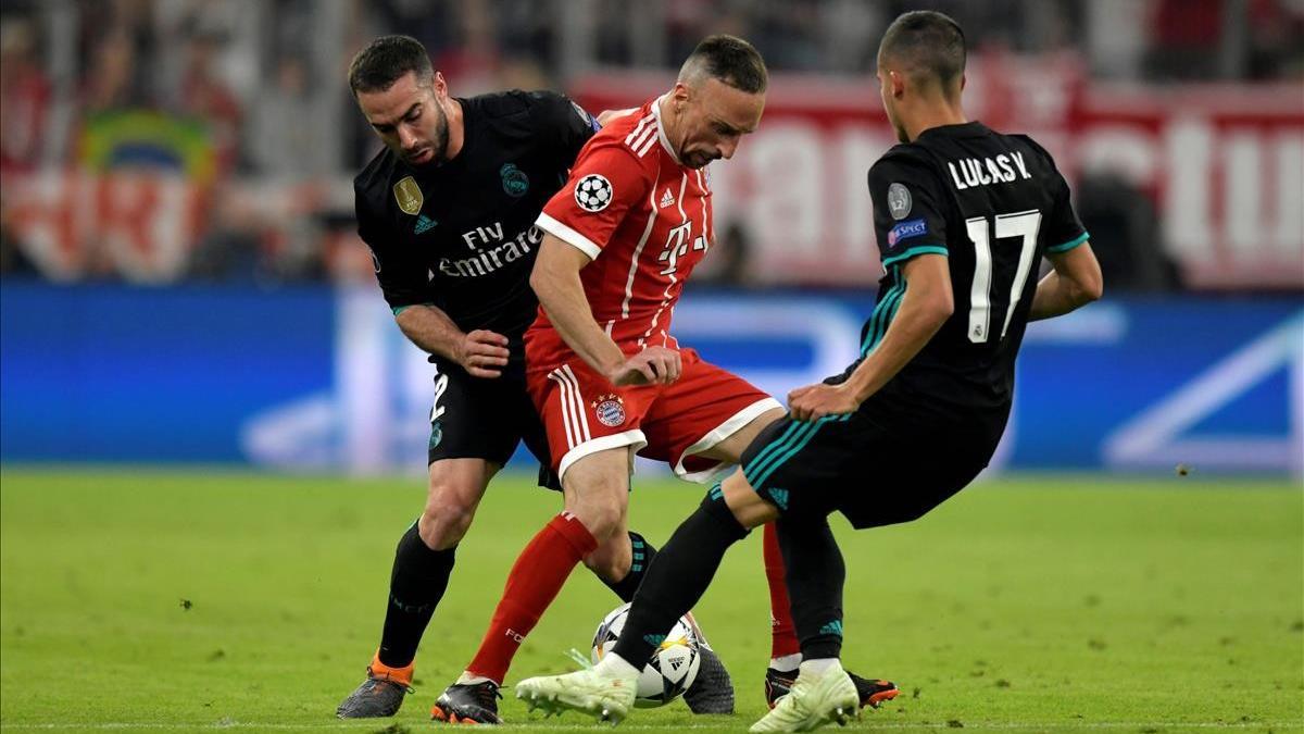 Ribéry intenta marcharse entre Lucas y Carvajal