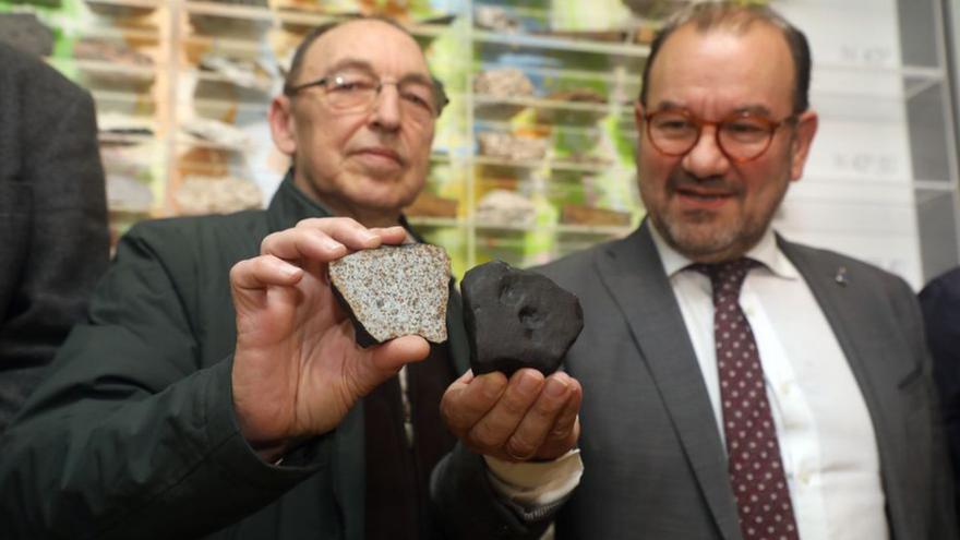 Expuesto en Santiago el primer meteorito de Galicia