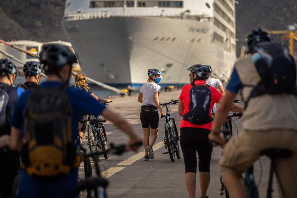 Llega el primer crucero a Santa Cruz de Tenerife