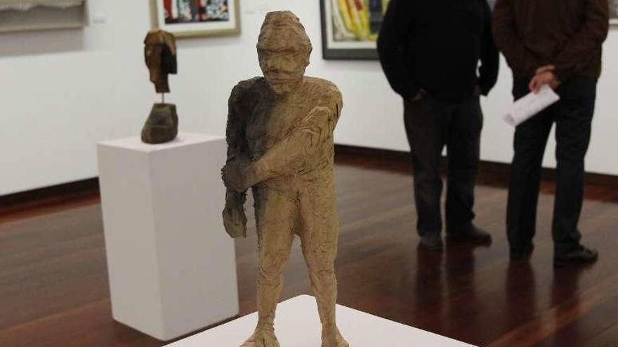 La escultura es uno de los puntos fuertes de la exposición. // J. Lores