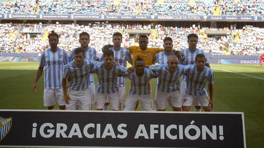 Imagen del último once titular de la pasada temporada con los malagueños Juanmi, Recio, Javi Guerra y Samu García.