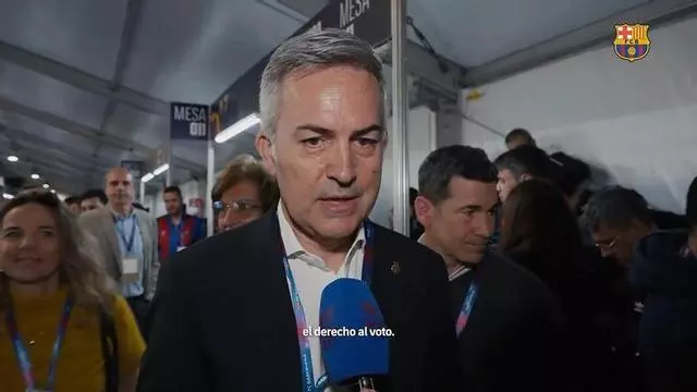 Víctor Font: “Estoy muy emocionado de ver a tanta gente y tanta voluntad de ejercer el derecho a voto”