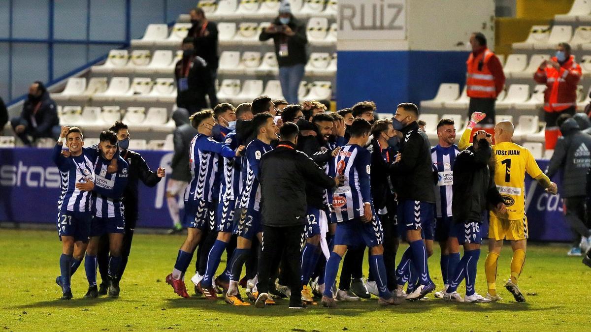 Alcoyano - Real Madrid: El Alcoyano hace historia y elimina al Madrid de la Copa del Rey (2-1)