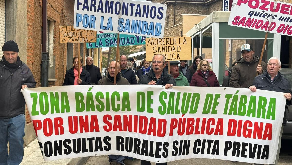 Concentración en Tábara por la sanidad