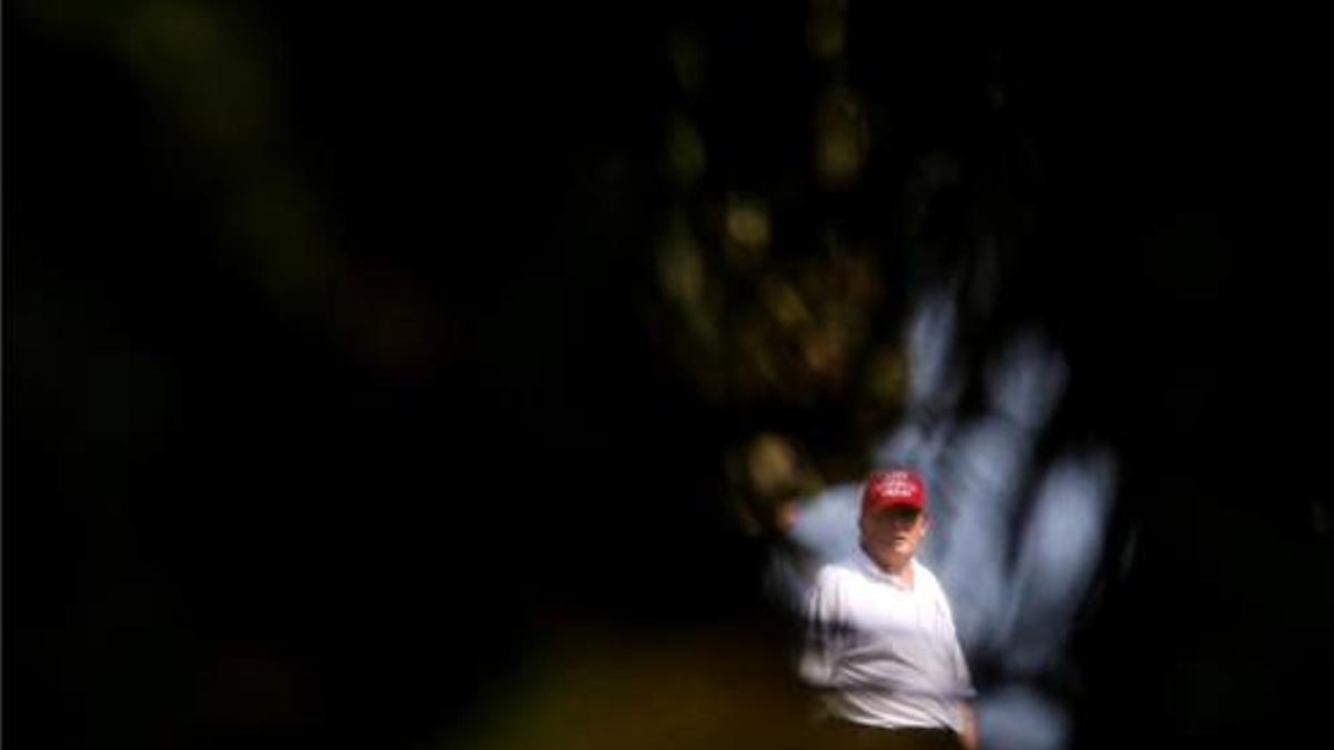 El expresidente de Estados Unidos, Donald Trump, en Trump International Golf Club en West Palm Beach, Florida.