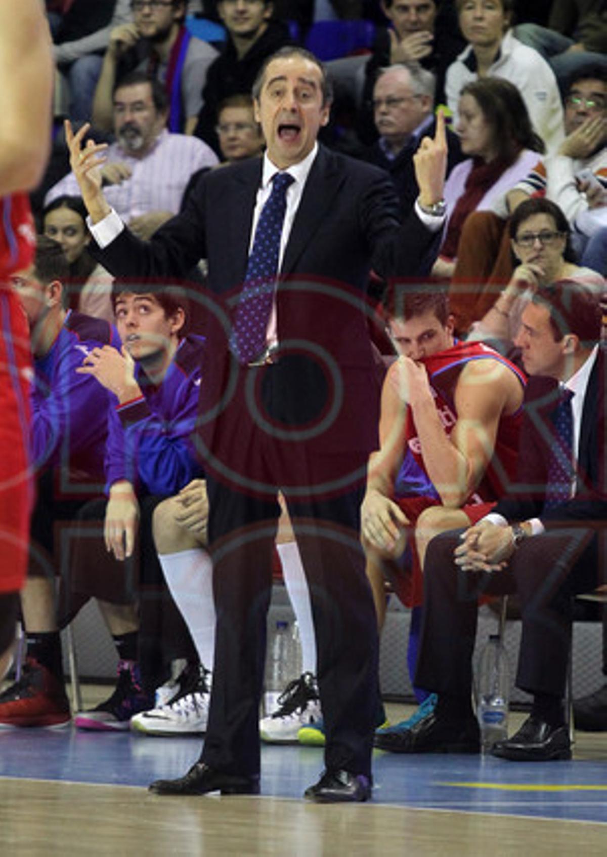 FCBARCELONA 73-ESTUDIANTES 56