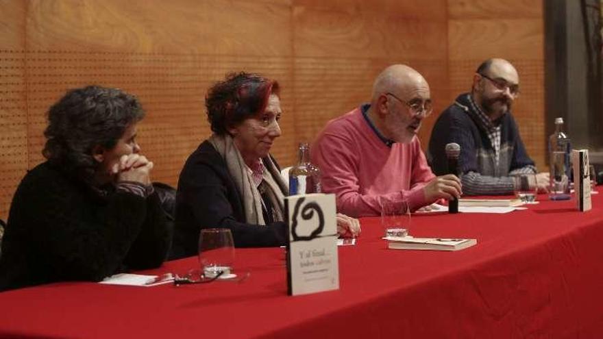 González-Carbajal presenta su nuevo libro