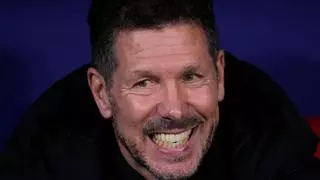 El plan maestro de Simeone para cazar a Hansi Flick: el Cholo ya le avisó con un elogio trampa que destrozó al Barça