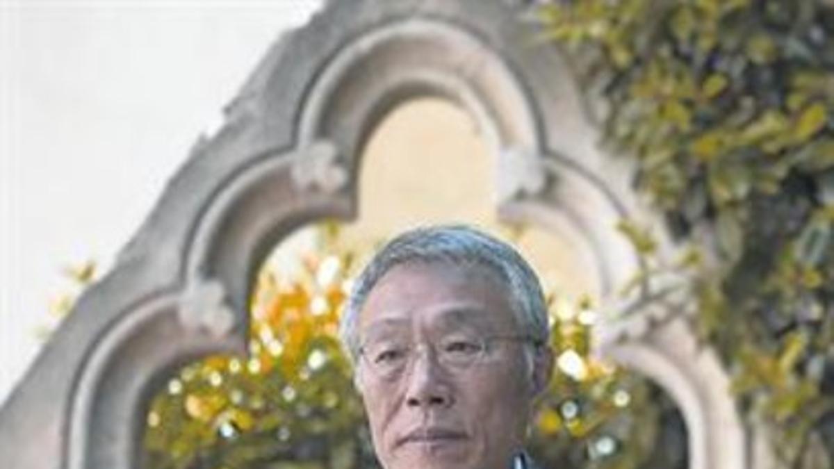 El escritor surcoreano Hwang Sok-yong, el miércoles en Barcelona.