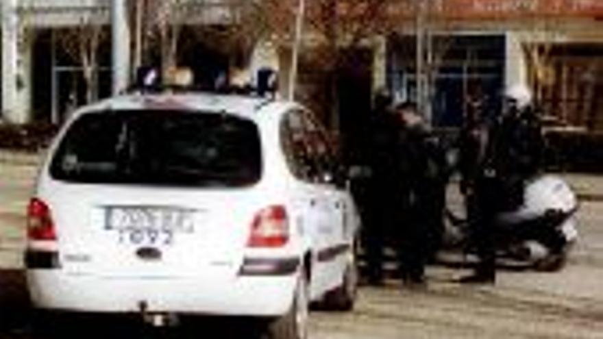 250 vecinos de la calle Zújar denuncian altercados diarios
