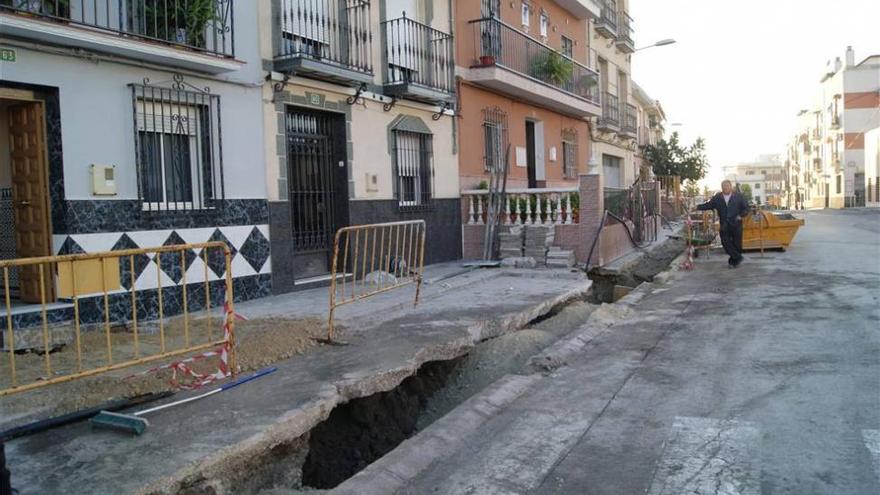 Aparecen grietas en viviendas de la calle Corazón de Jesús